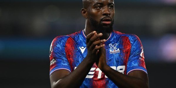 开云下载-【早报】仍然领跑，枪手大胜白玫瑰止颓！