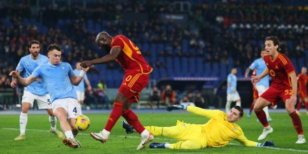 开云App-罗马半程战绩全面不及格！是没钱还是穆帅已老？