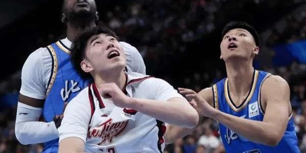 残阵击败稠州！首钢3名伤员，到场为队友加油，唯独不见一人身影